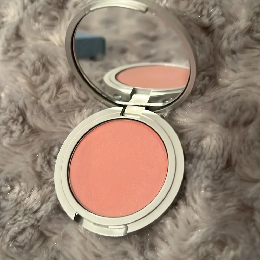 Sue Devitt Blush in Vanuatu BNIB